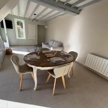 Jolie Maison Pour Escapade Coccooning A La Campagne Airan