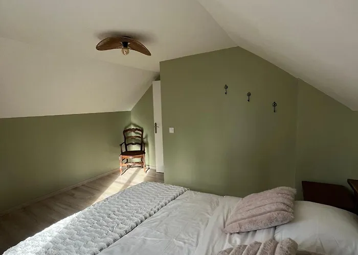 Jolie Maison Pour Escapade Coccooning A La Campagne Airan